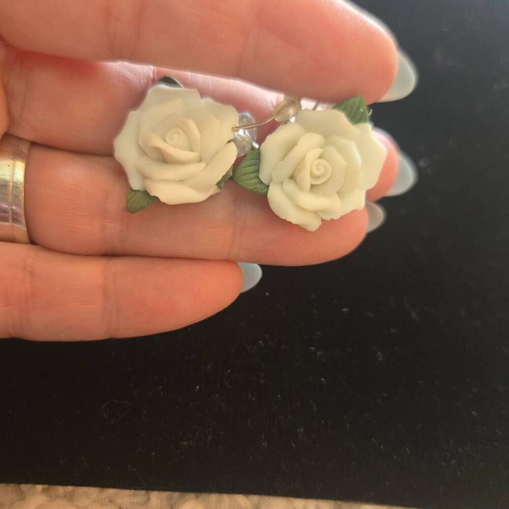 White Rose Clay Earrings Dangle Drop Bead - Picture 4 of 6